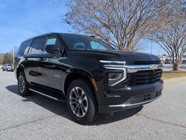 Used 2026 Chevrolet Tahoe LS RWD image 2