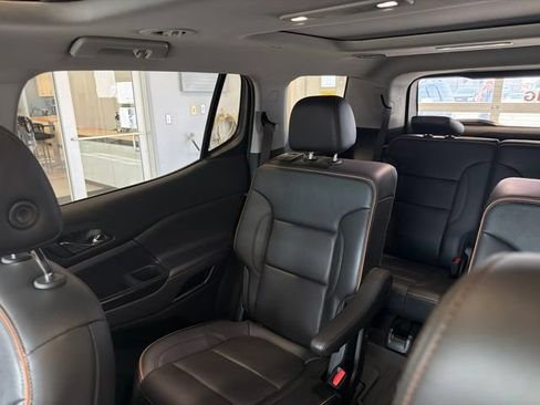 Used 2022 GMC Acadia AT4 w/ GMC Pro Grade Package AWD/4WD image 20