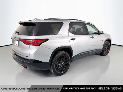 Used 2024 Chevrolet Traverse Premier w/ Redline Edition AWD/4WD image 5
