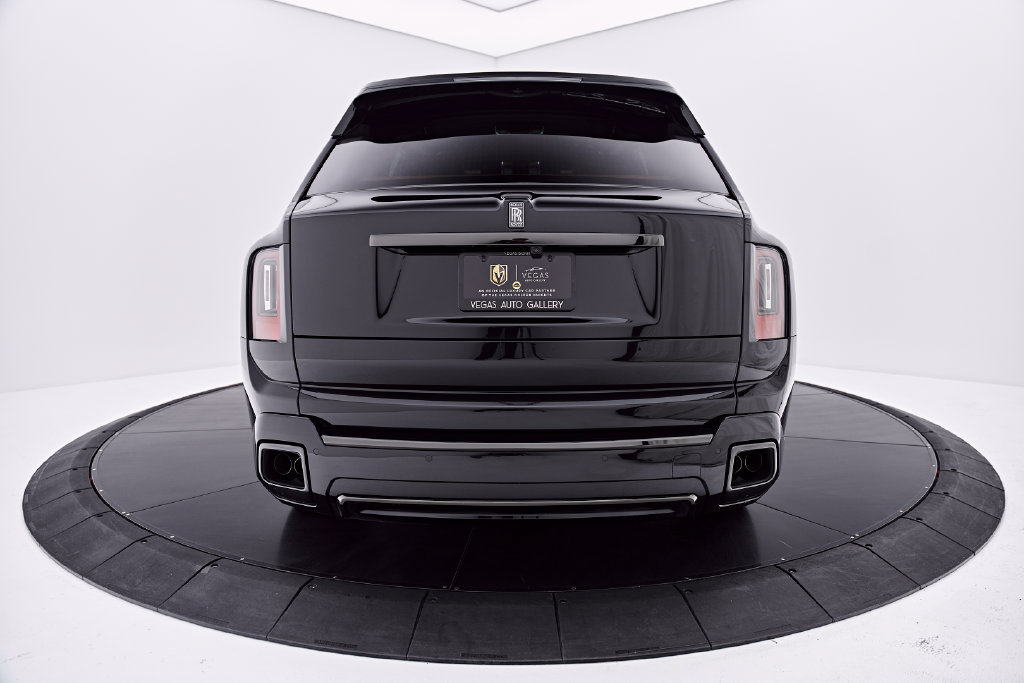 Used 2026 Rolls-Royce Cullinan Black Badge AWD/4WD image 14