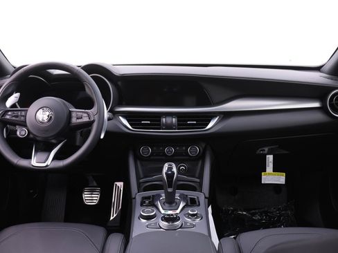 New 2025 Alfa Romeo Stelvio Sprint AWD/4WD image 8