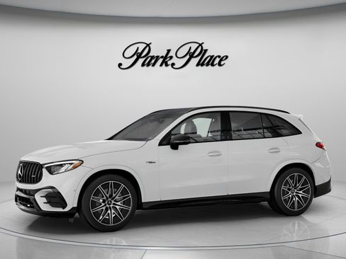 New 2026 Mercedes-Benz GLC 43 AMG AMG 43 image 3