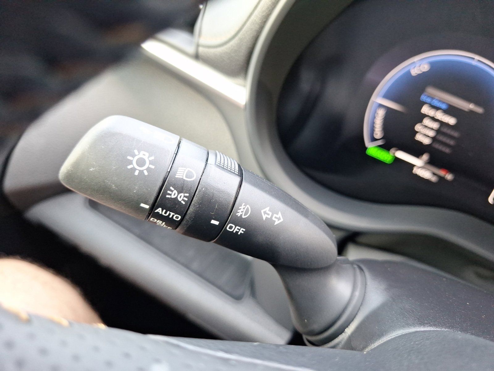 Used 2026 Toyota Sienna XLE Woodland Edition AWD/4WD image 22