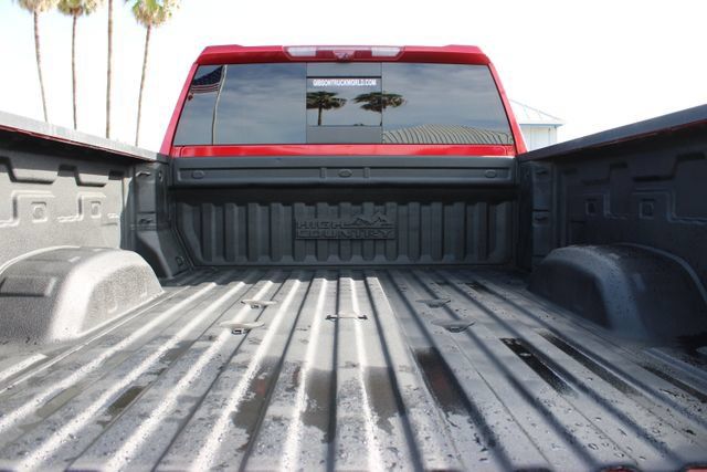 Used 2024 Chevrolet Silverado 2500 High Country w/ Technology Package AWD/4WD image 10