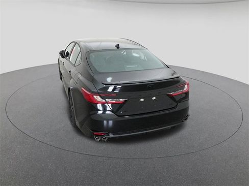New 2026 Toyota Camry Hybrid image 6