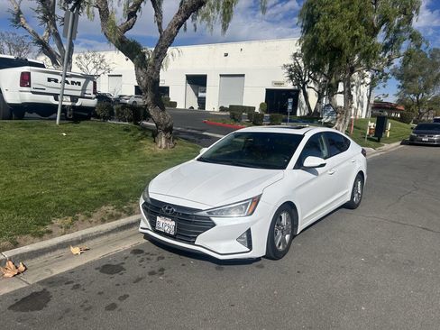 Used 2019 Hyundai Elantra Value Edition w/ Cargo Package image 2
