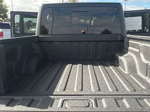New 2025 Jeep Gladiator Willys image 13