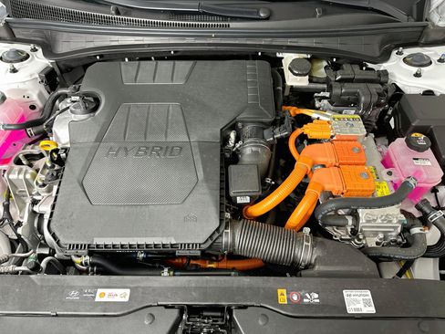 Used 2026 Hyundai Elantra Limited FWD image 33