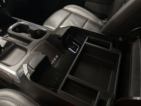 Used 2025 Chevrolet Silverado 1500 LTZ w/ LTZ Premium Package image 30