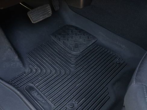 Used 2025 Chevrolet Silverado 2500 Custom w/ Custom Value Package image 23