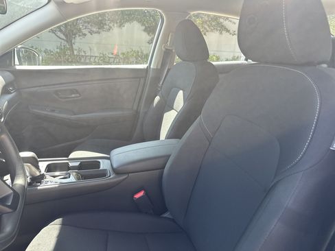 Used 2025 Nissan Sentra S FWD image 15