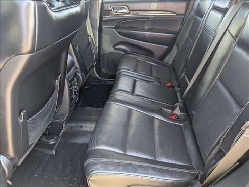 Used 2017 Jeep Grand Cherokee Overland image 19