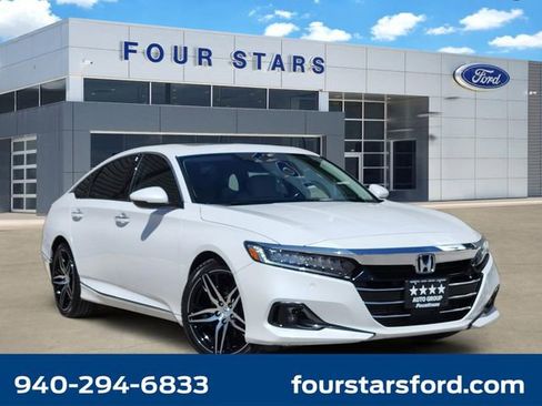 Used 2022 Honda Accord Touring image 1