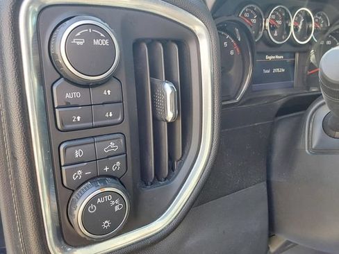Used 2021 Chevrolet Silverado 1500 RST AWD/4WD image 13