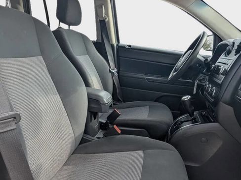 Used 2013 Jeep Compass Sport image 11