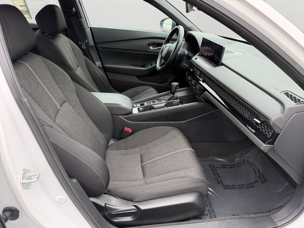Used 2025 Honda Accord Sport image 12