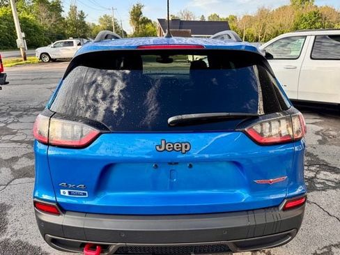 Used 2020 Jeep Cherokee Trailhawk w/ Cold Weather Group AWD/4WD image 4