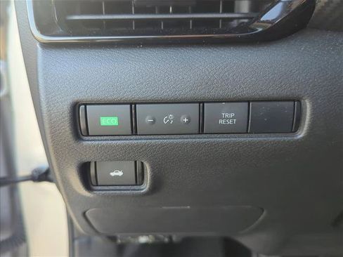 Used 2022 Nissan Sentra SV FWD image 10