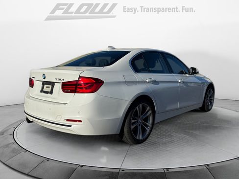 Used 2017 BMW 330i xDrive Sedan image 7