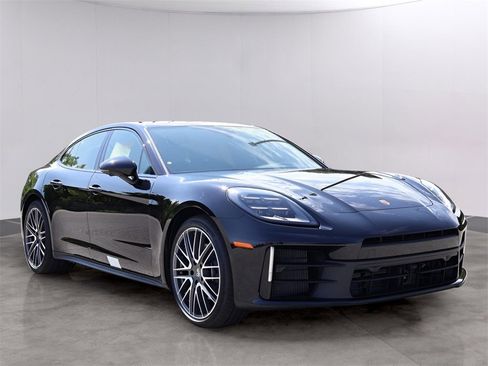 New 2025 Porsche Panamera image 11