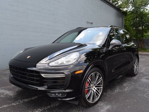 Used 2017 Porsche Cayenne GTS AWD/4WD image 1