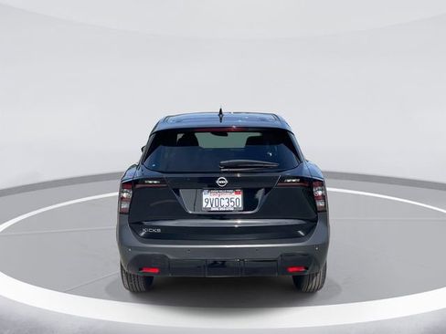 Used 2025 Nissan Kicks SV FWD image 6