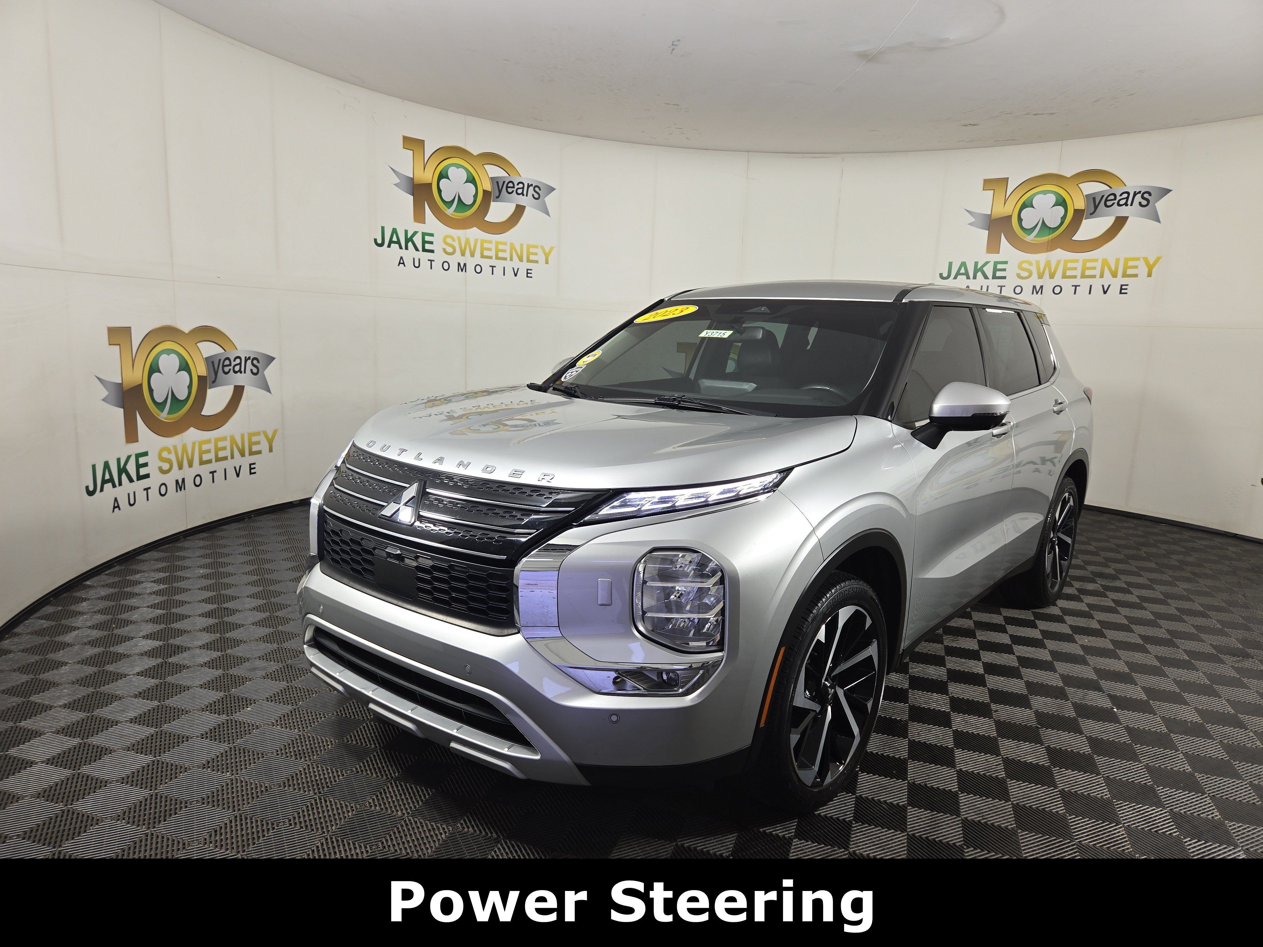 Used 2023 Mitsubishi Outlander SE AWD/4WD image 3
