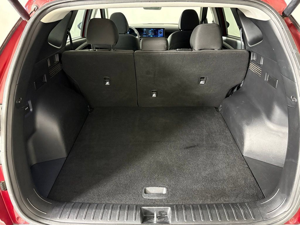 Used 2025 Hyundai Tucson SEL FWD image 38