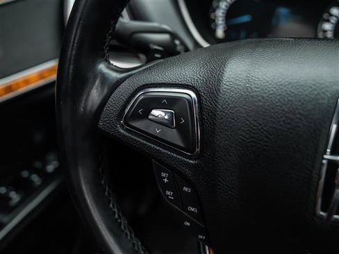 Used 2018 Lincoln MKX Reserve image 21