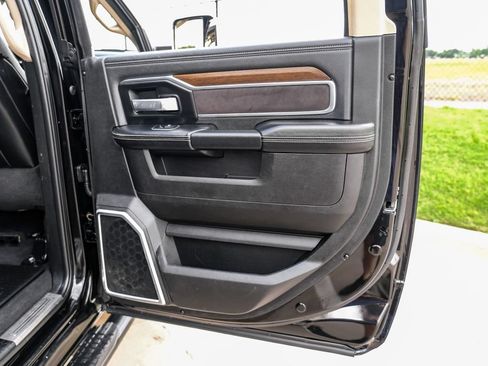 Used 2022 RAM 3500 Laramie AWD/4WD image 54