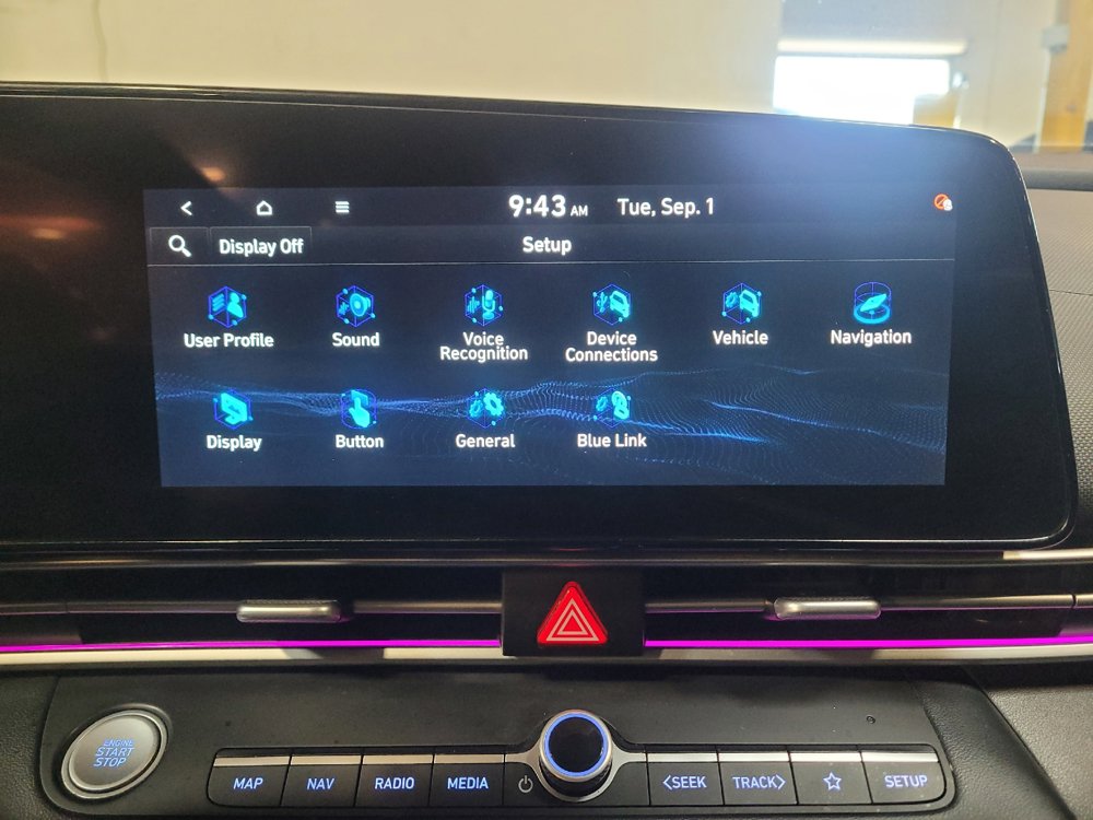 Used 2021 Hyundai Elantra Limited w/ Cargo Package FWD image 25