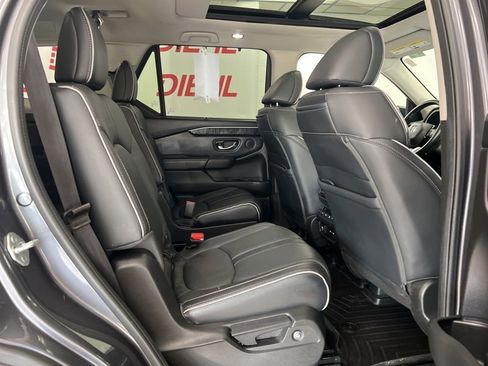 Used 2024 Honda Pilot Elite image 11