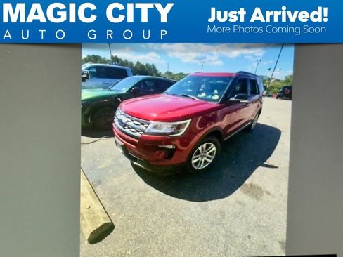 Used 2018 Ford Explorer XLT w/ Equipment Group 202A image 1