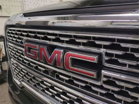 Used 2020 GMC Sierra 1500 Denali w/ Denali Premium Package image 12