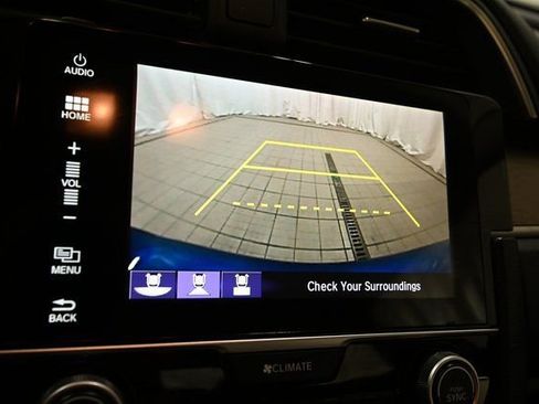 Used 2018 Honda Civic Touring image 7