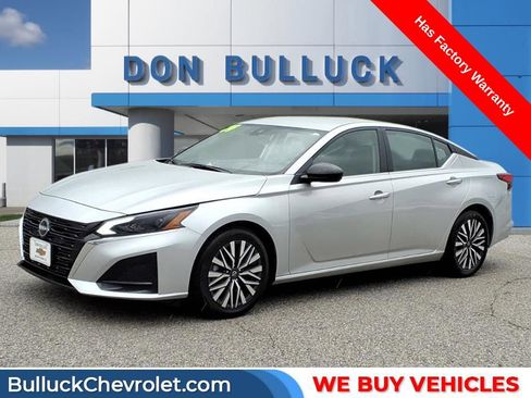 Used 2024 Nissan Altima 2.5 SV image 1