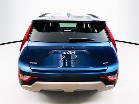 Used 2024 Kia Niro EX w/ EX Cold Weather Package FWD image 20