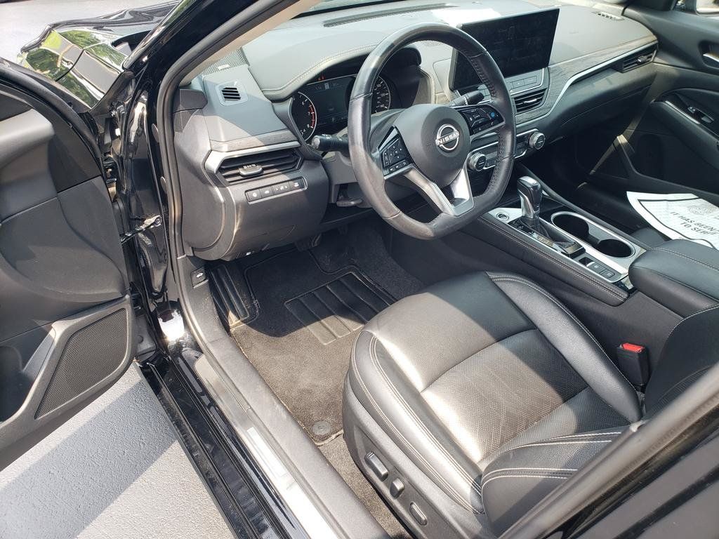 Used 2024 Nissan Altima 2.5 SL AWD/4WD image 11