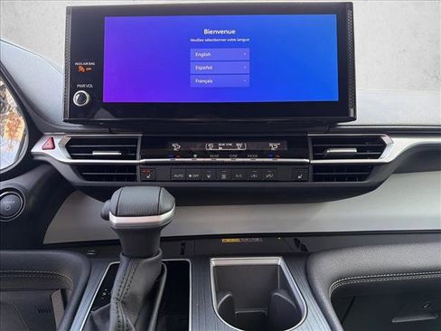 Certified 2026 Toyota Sienna XLE image 18