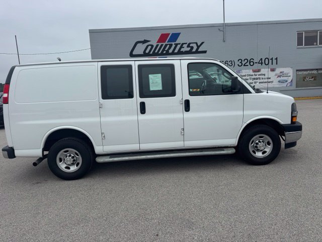 Used 2024 Chevrolet Express 2500 w/ Driver Convenience Package RWD image 6
