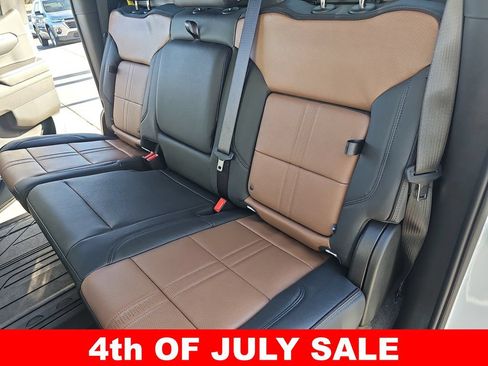New 2026 Chevrolet Silverado 1500 High Country AWD/4WD image 13