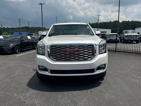 Used 2018 GMC Yukon XL Denali w/ Denali Ultimate Package AWD/4WD image 3