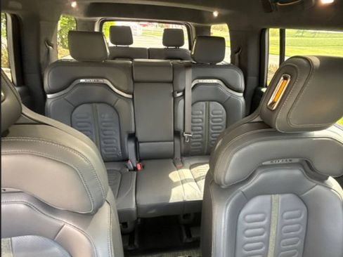 Used 2022 Rivian R1S Launch Edition AWD/4WD image 6