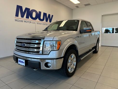 Used 2014 Ford F150 Lariat w/ Lariat Chrome Package AWD/4WD image 2