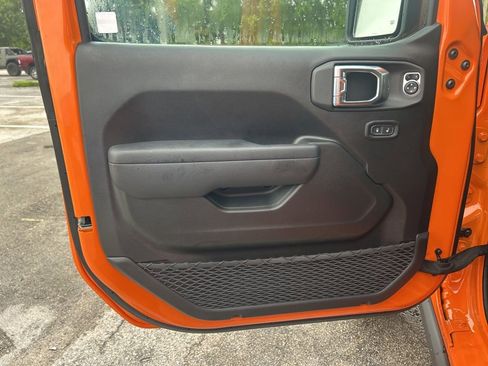 New 2025 Jeep Wrangler Willys image 34