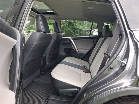 Used 2016 Toyota RAV4 Limited AWD/4WD image 10