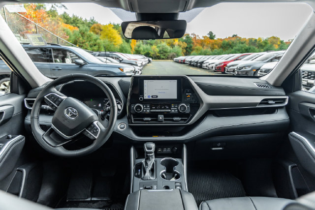 Used 2026 Toyota Highlander XLE AWD/4WD image 26