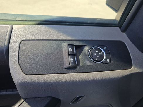 Used 2020 Ford F250 XL w/ Power Equipment Group image 12