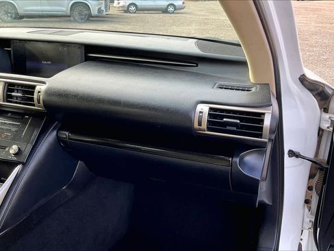 Used 2015 Lexus IS 250 AWD w/ Premium Package image 18