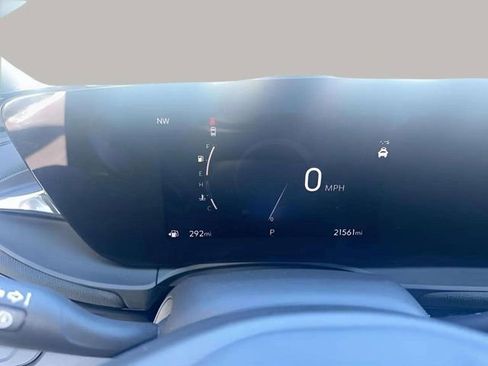 Used 2025 Buick Envista Sport Touring image 11